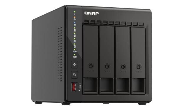 QNAP TS-453E-8G (4core 2, 6GHz, 8GB RAM, 4x SATA, 2x M.2 NVM slot, 2x HDMI 4K, 2x 2, 5GbE, 4x USB) 