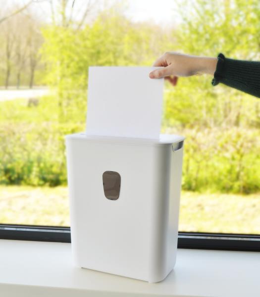 Skartovačka DESQ, 4 x 38 mm, 15l, krížový rez, biela 