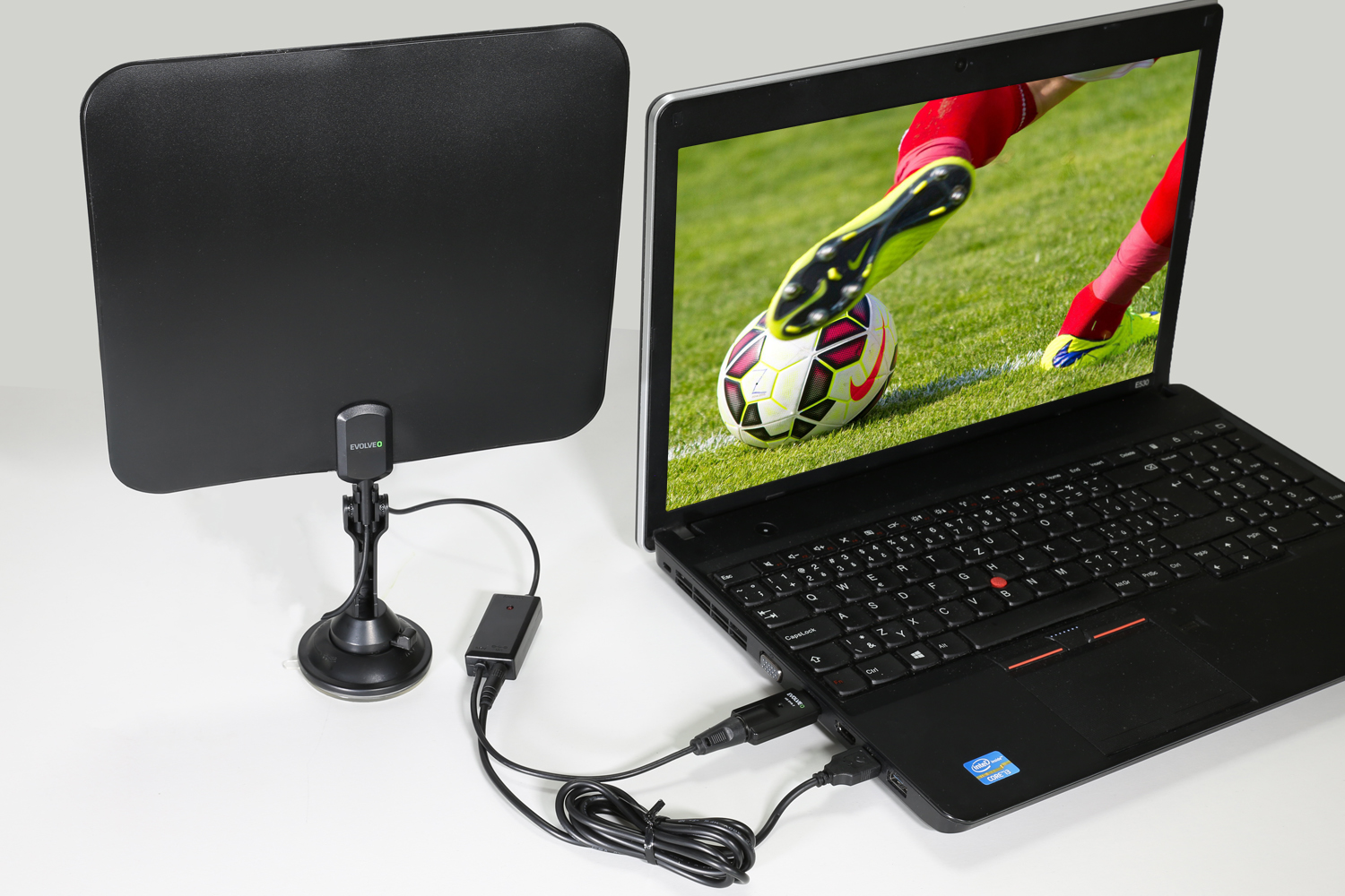 EVOLVEO Xany 2C LTE 230/ 5V, aktívna izbová anténa FM/ DAB+/ DVB-T/ T2, filter LTE 
