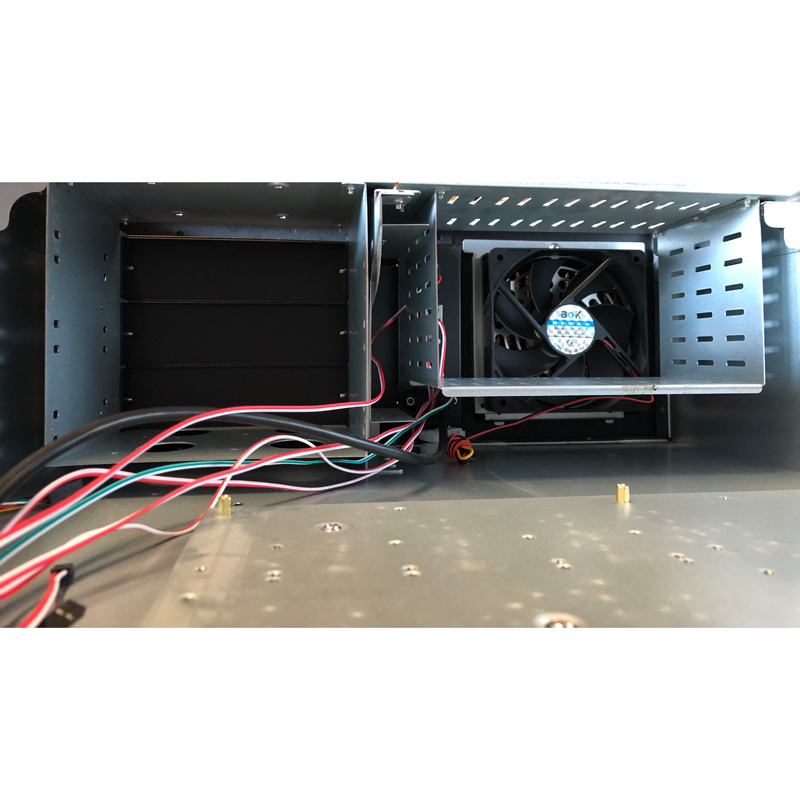 DATACOM 19" Case IPC 4U/ 585mm Čierny bez PSU 