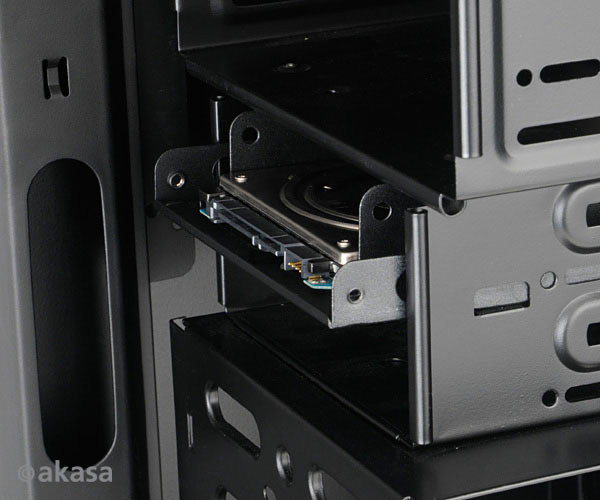 AKASA SSD & HDD adaptér 