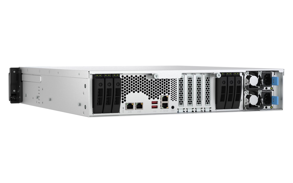 QNAP TS-h3077AFU-R5-32G (Ryzen Pro 5, 1GHz, ZFS, 32GB DDR5 RAM, 30x 2, 5" SATA, 2x 2, 5GbE, 2x 10GbE) 