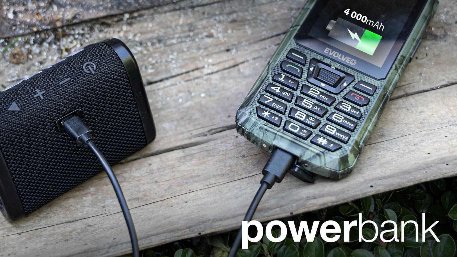 EVOLVEO StrongPhone Z6, IP68 odolný Dual SIM telefón, 2, 8" LCD, 4000mAh, Powerbanka, lovec. kamufláž 