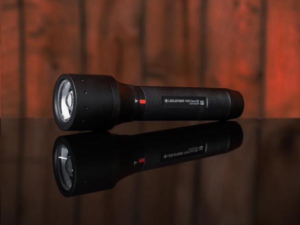 Ledlenser P6R Core QC ruční svítilna11