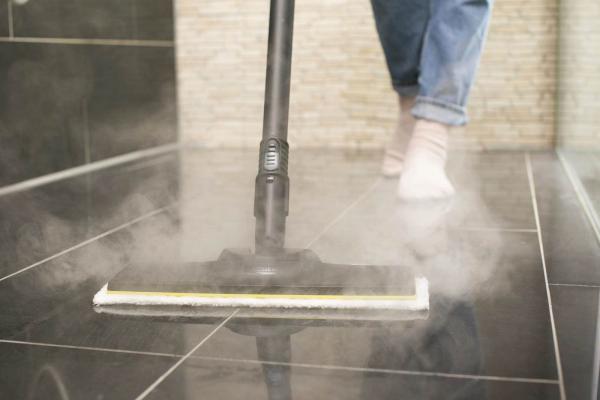 Karcher SC 1 EasyFix parní čistič,  1200 W,  3 bar,  zabijí až 99.999% virů a bakterií0