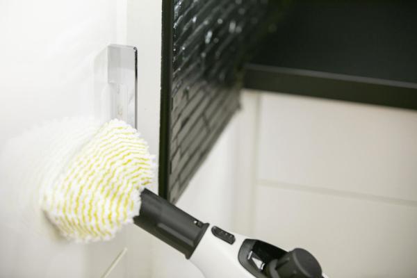 Karcher SC 1 EasyFix parní čistič,  1200 W,  3 bar,  zabijí až 99.999% virů a bakterií4