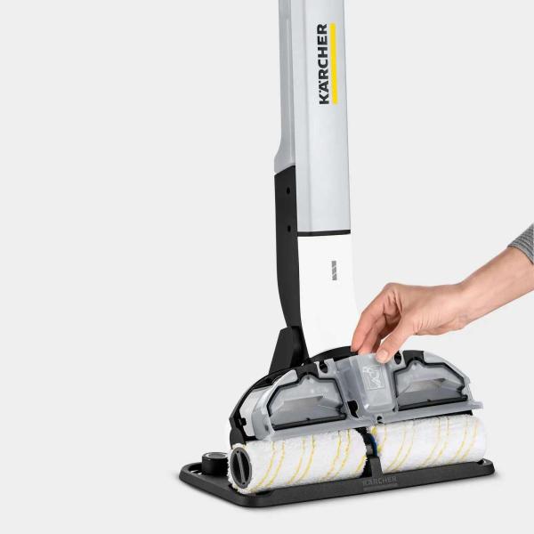 Karcher EWM 2 podlahová myčka,  systém dvou nádrží,  pro veškeré tvrdé podlahy,  parkovací stanice,  bílá0