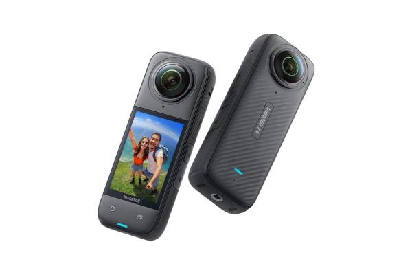 Insta360 X4 akční kamera,  8K /  30 fps,  4K/  až 100 fps,  6osý gyroskop,  360° záběr,  Active HDR,  vodotěsná