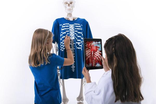 Curiscope - T-shirt - Youth M2