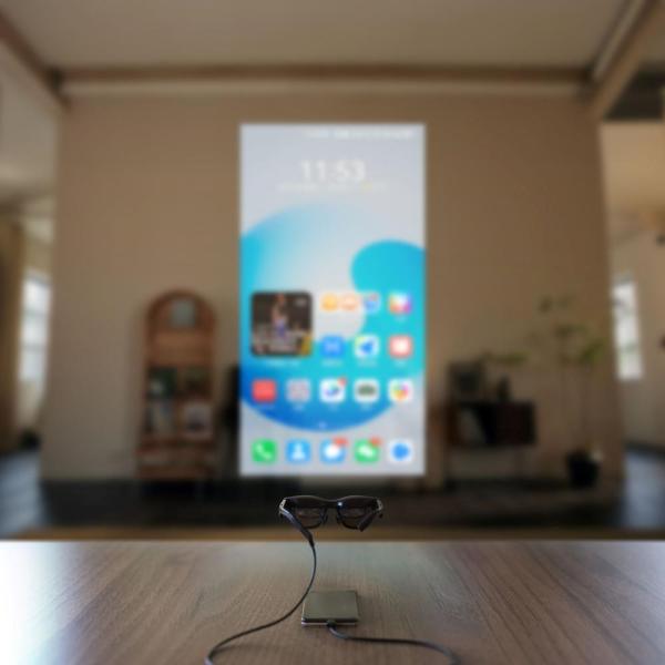 XREAL Beam Pro,  Ovladač pro AR brýle,  8GB + 256GB,  bílá8