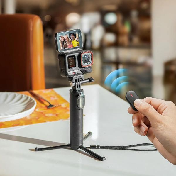 Insta360 Mini 2-in-1 Tripod + Selfie Stick 2.0 Remote Kit3