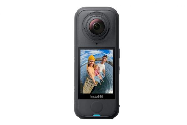 Insta360 X4 Air Starter Bundle akční kamera,  Černá,  8K /  30fps,  4K/  až 60fps,  6osý gyroskop,  360°,  Active HDR,  vodotěsná5