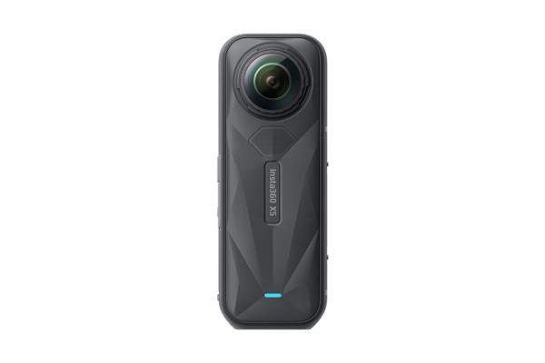 Insta360 X5 akční kamera,  8K 360° video,  triple AI čip,  vodotěsnost do 15 m,  6osá stabilizace,  2400 mAh baterie2