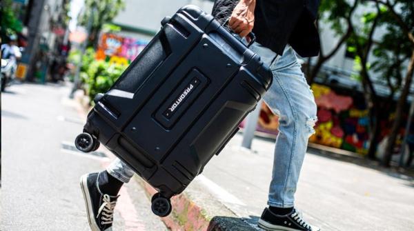 ACER Cestovní kufr Predator Robust Luggage 22", polykarbonát, 54l, TSA kombinační zámek, 2 kapsy, černá5