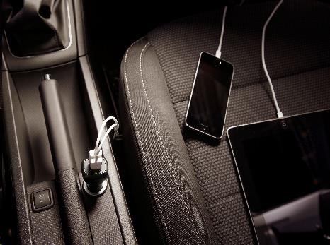 TomTom vysokorychlostní duální nabíječka do auta (2x USB)2 