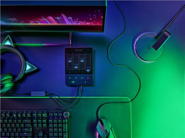 Razer směšovač zvuku Audio Mixer,  analogový,  USB-C7 
