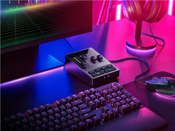 Razer směšovač zvuku Audio Mixer,  analogový,  USB-C8 