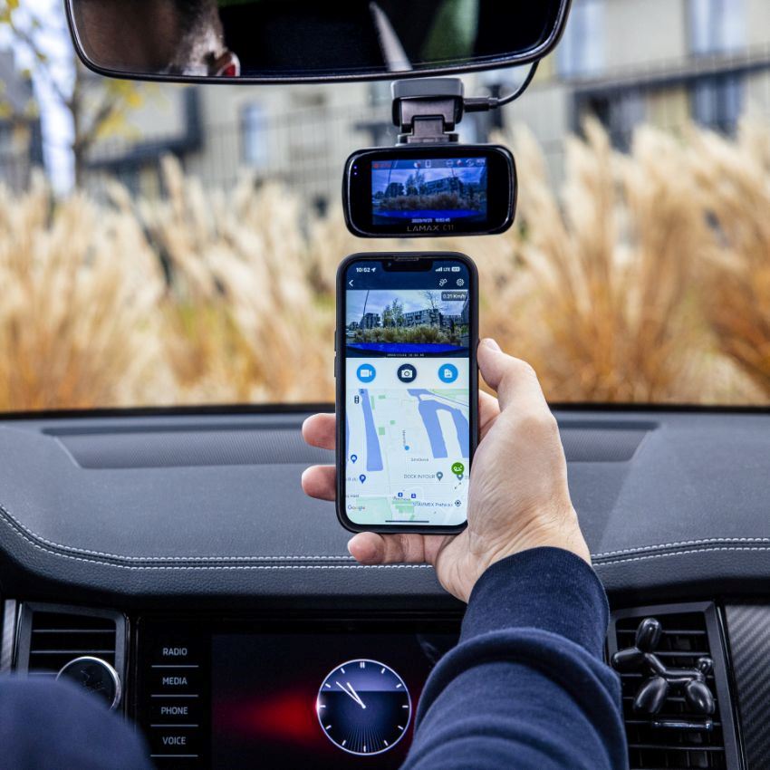 LAMAX C11 GPS 4K kamera do auta9 