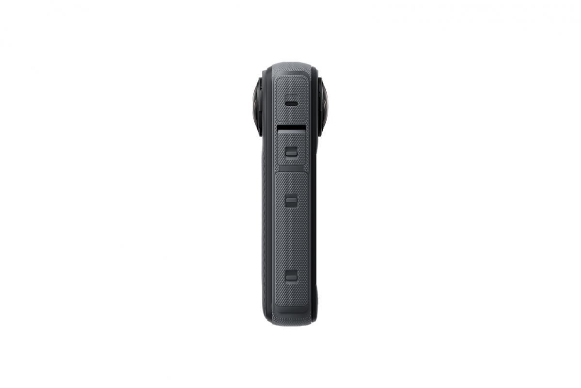 Insta360 X4 akční kamera,  8K /  30 fps,  4K/  až 100 fps,  6osý gyroskop,  360° záběr,  Active HDR,  vodotěsná5 