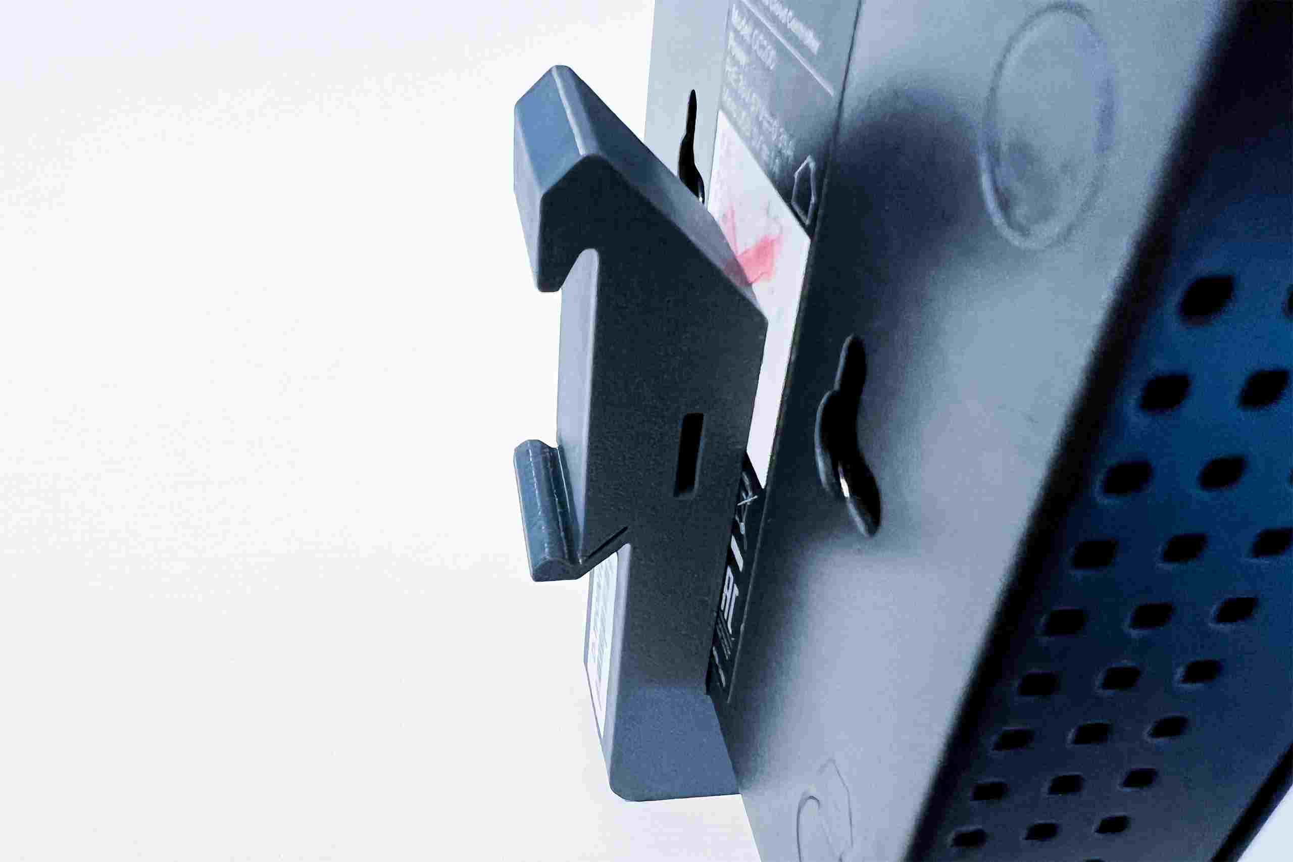 TP-Link D-TPDIN100 Držák na DIN lištu pro OC200,  OC220,  SF1005xx,  SG105xx,  SG1005xx,  šedý0 