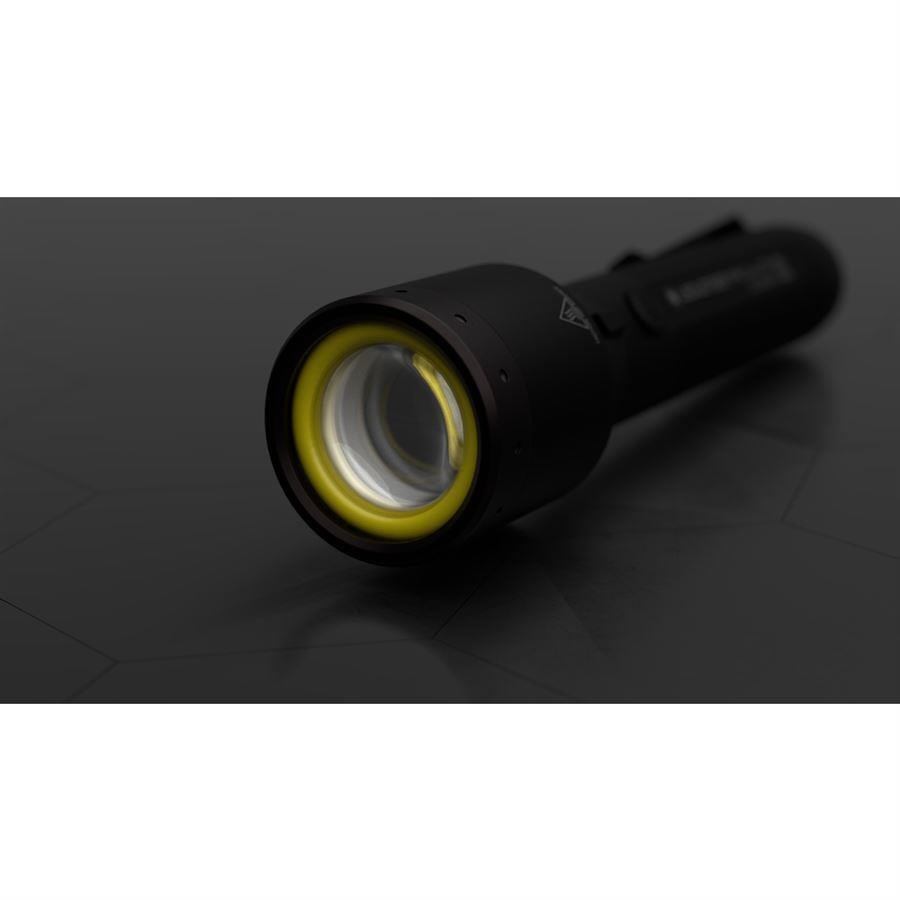 Ledlenser P9R Core Black svítilna3 