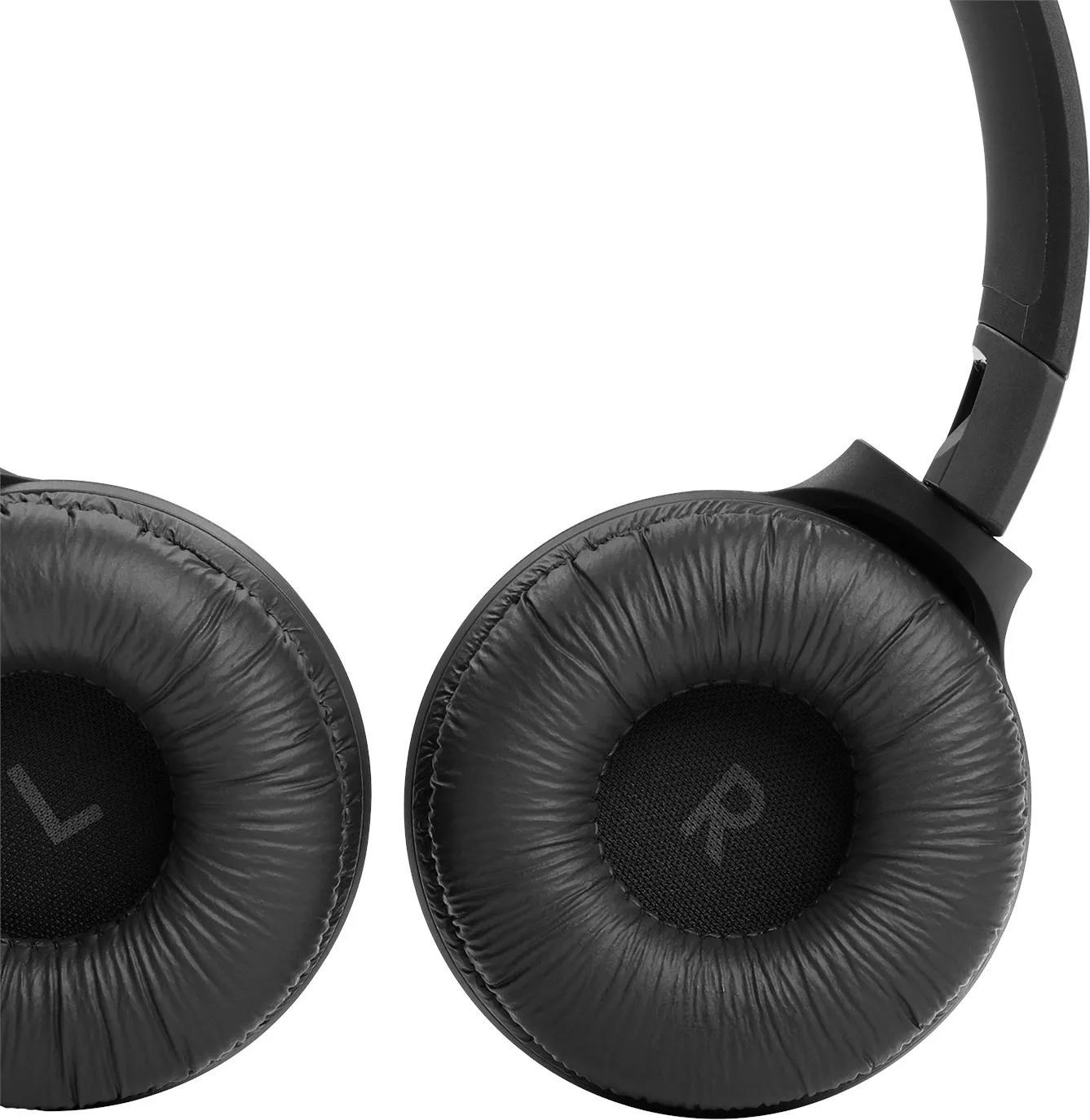 JBL Tune 510BT Black sluchátka na uši,  bezdrátová,  Bluetooth 5.0,  32 ohm,  výdrž až 40 hod,  rychlé nabíjení,  černá5 