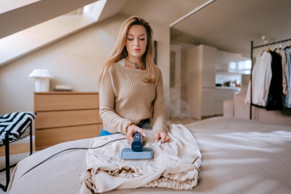 Lauben Handheld Steam Iron 1200GB - napařovač oděvů7 