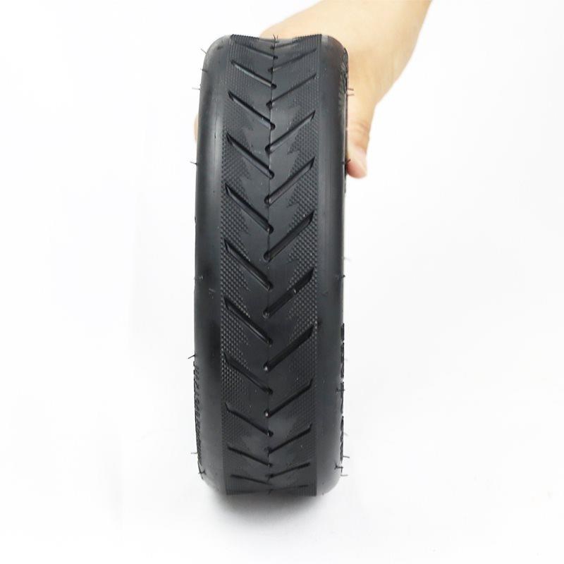 RhinoTech bezdušová pneumatika silniční s ventilkem pro Scooter 8.5x2,  černá1 