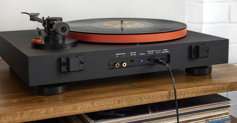 Gramofón Spinner JBL BT2 