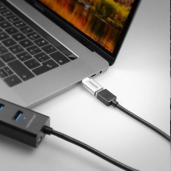 AXAGON RUCM-AFA, redukcia USB-C (M) -> USB-A (F), USB 3.2 Gen 2, 3A, ALU 